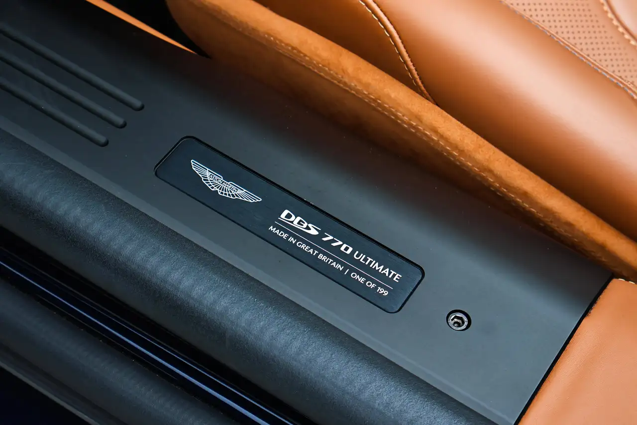Aston Martin DBS - Image 29