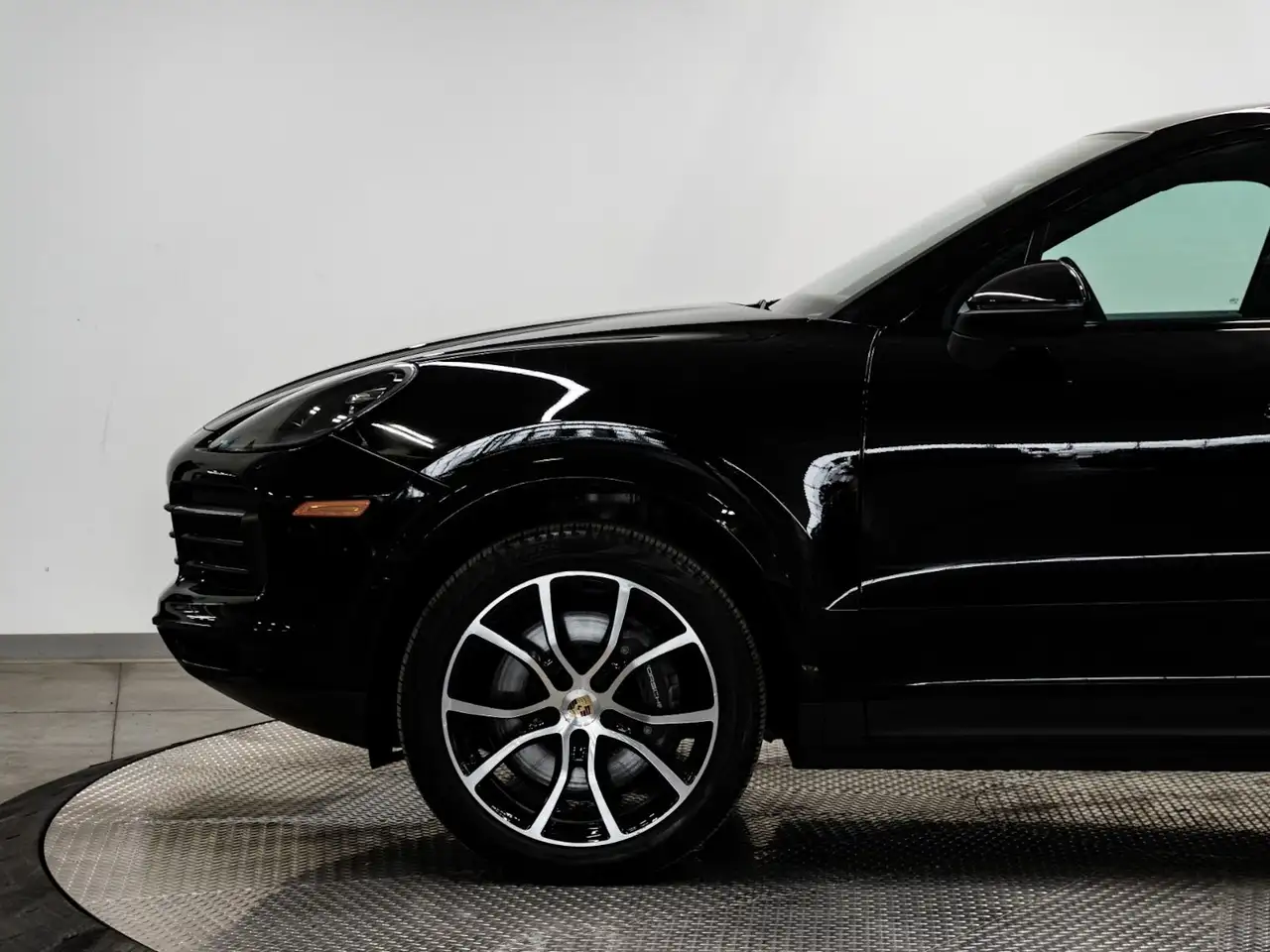 Porsche Cayenne - Image 9