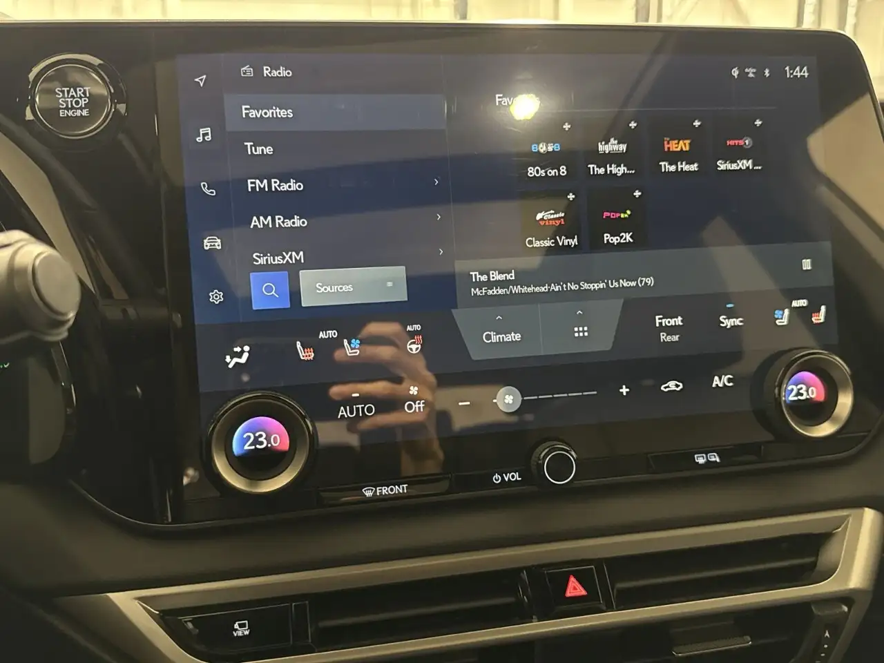 Lexus RX - Image 16