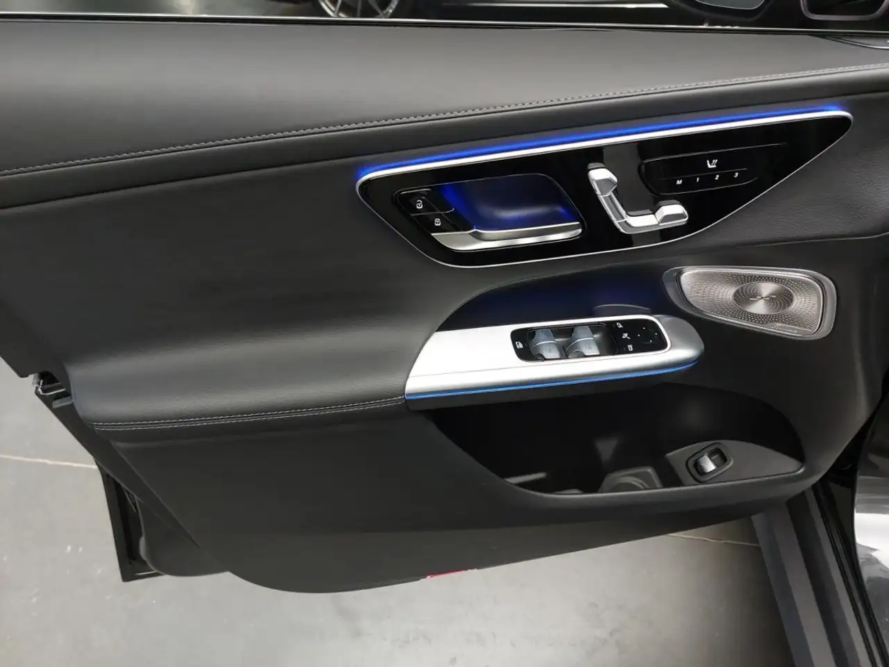Mercedes-Benz GLC - Image 14