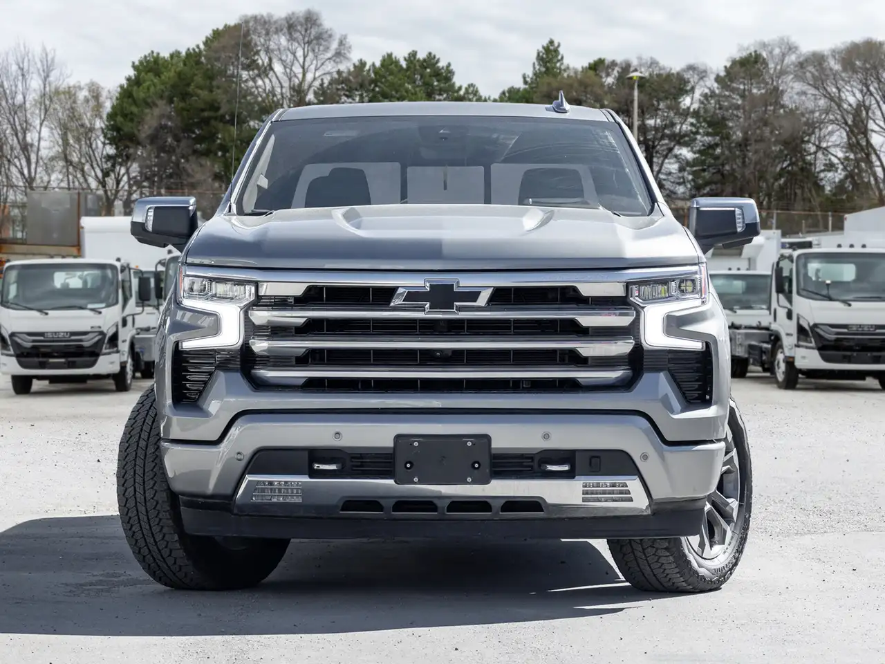 Chevrolet Silverado 1500 - Image 2