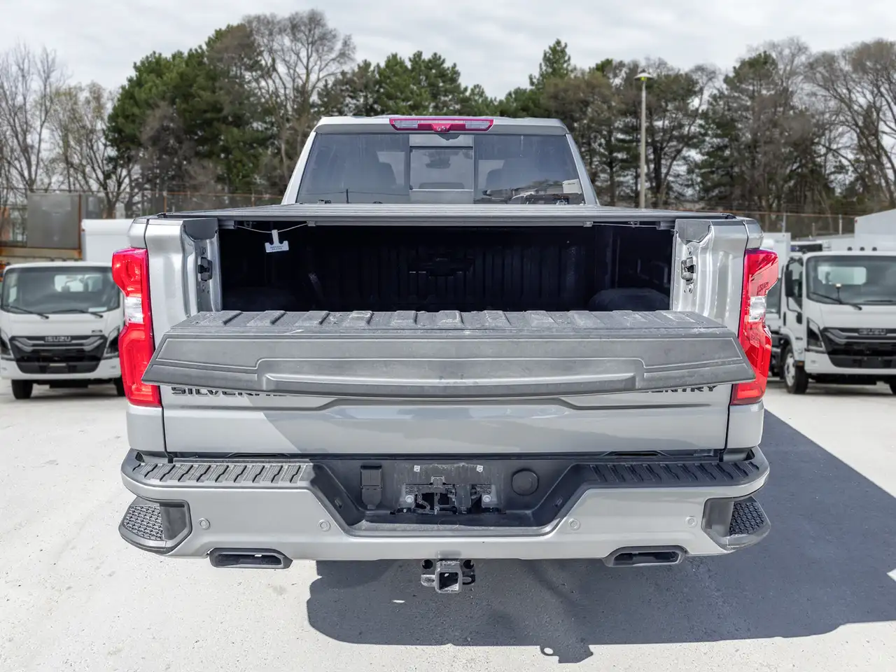 Chevrolet Silverado 1500 - Image 6