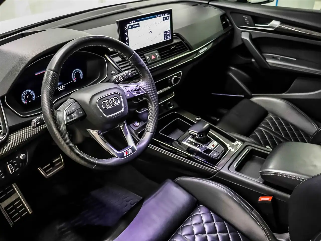 Audi SQ5 - Image 6
