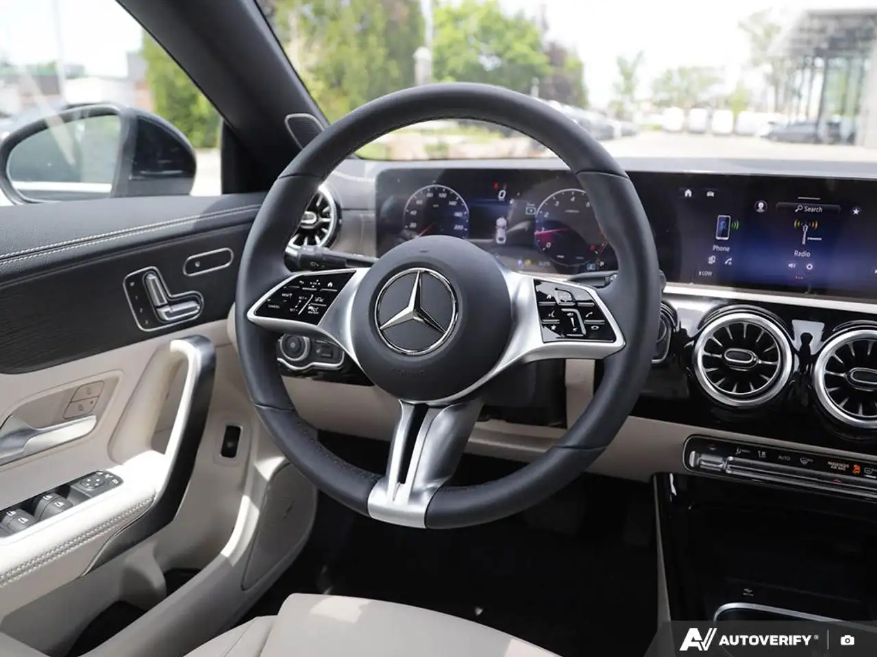 Mercedes-Benz CLA - Image 25