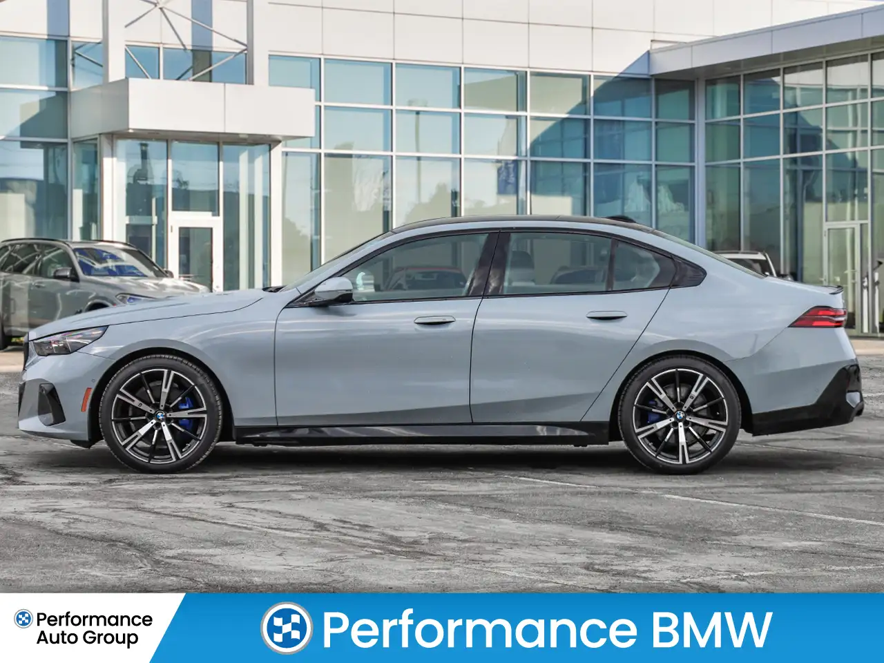 BMW 5 Series - Image 2