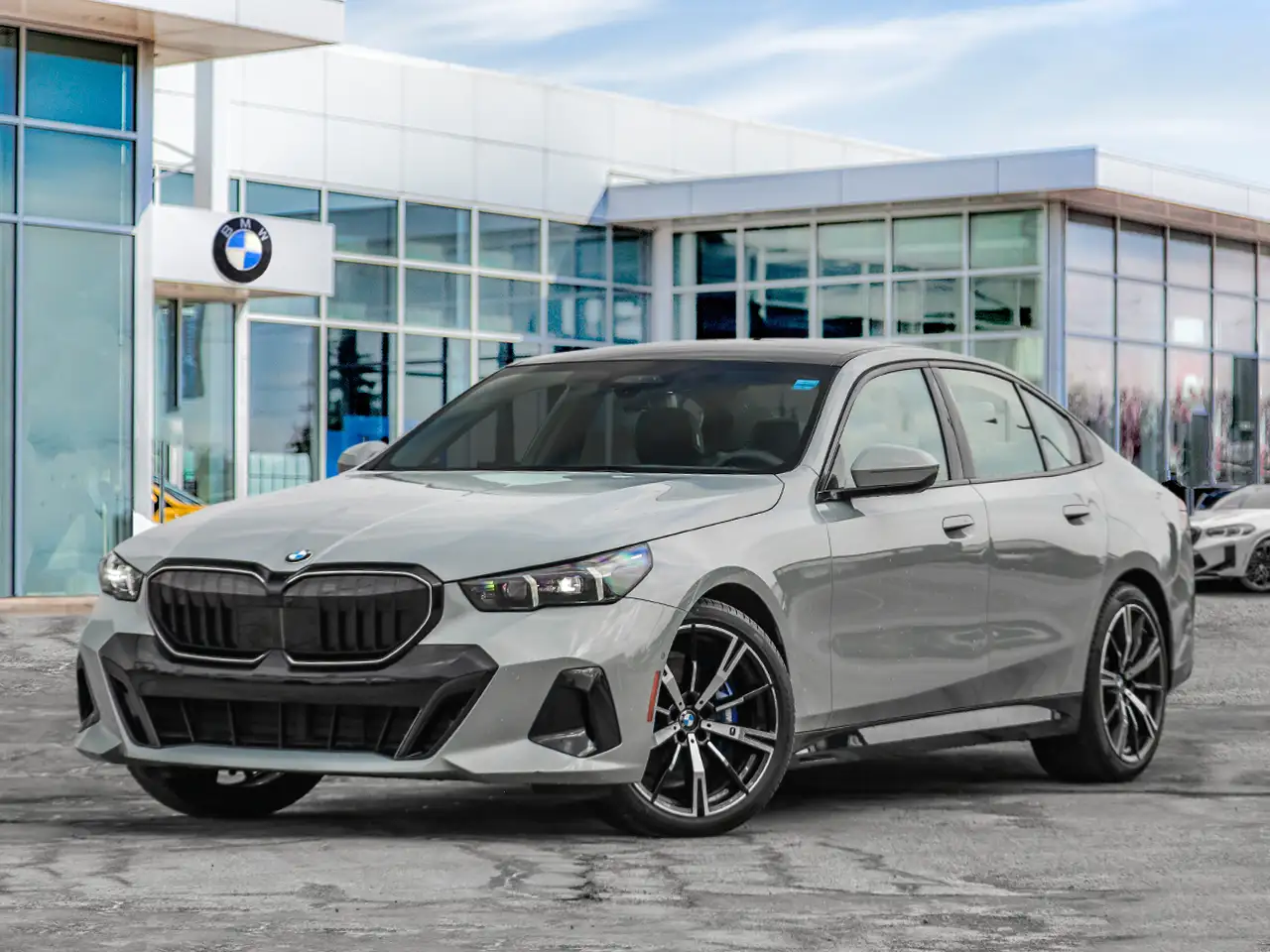 BMW 5 Series - Image 33