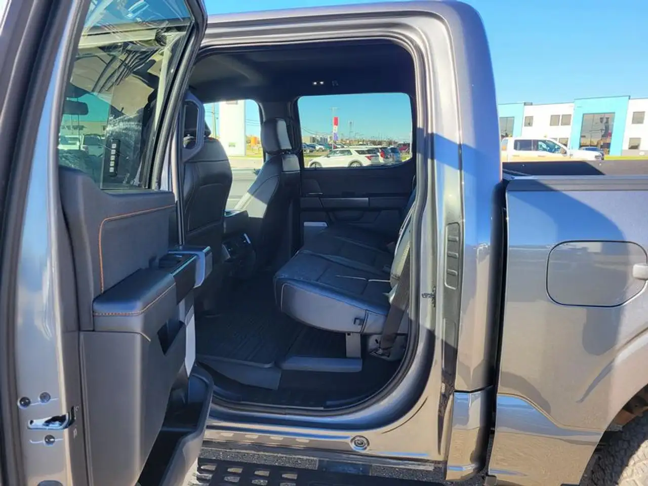 Ford F-150 - Image 14