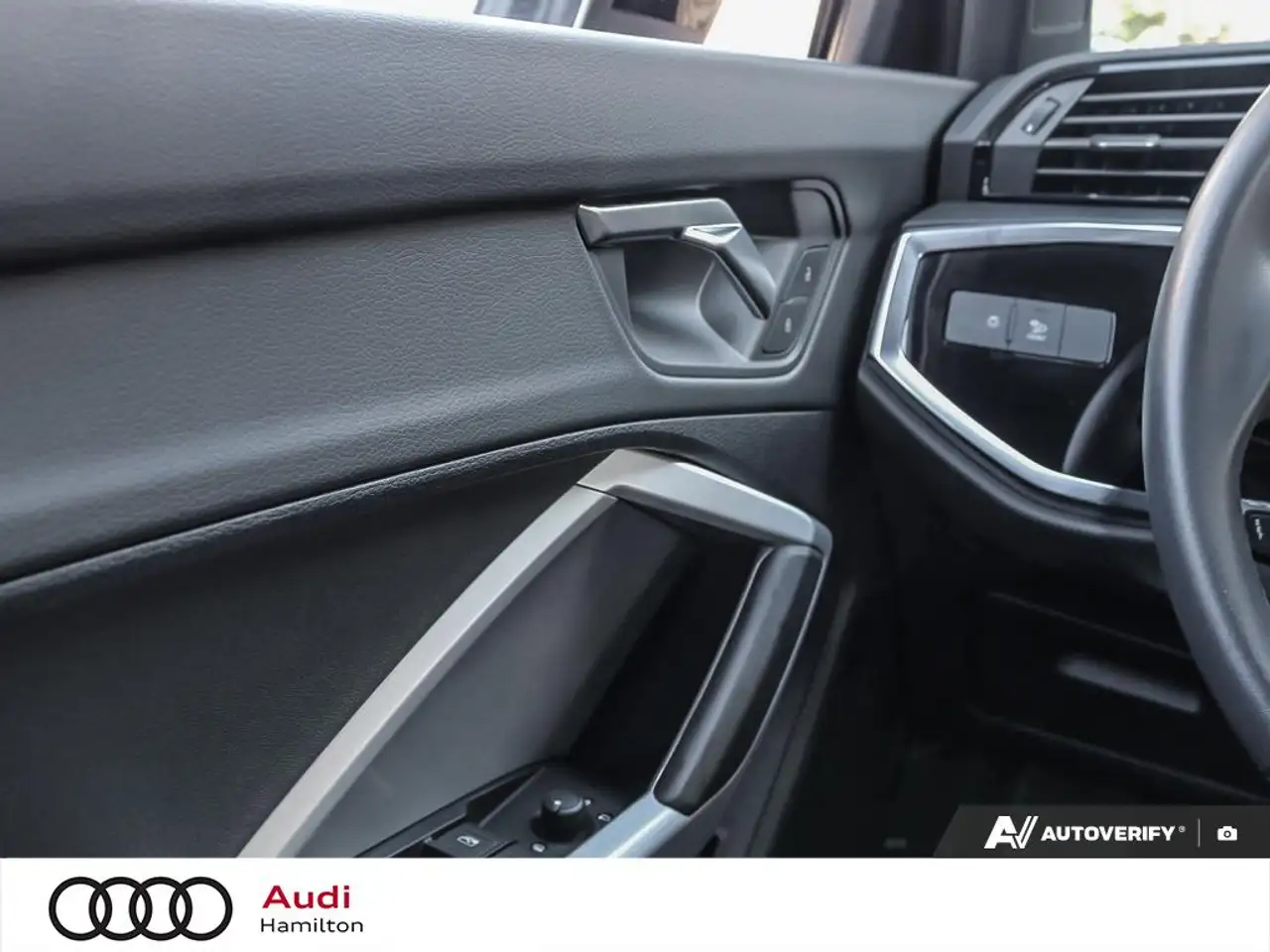 Audi Q3 - Image 16