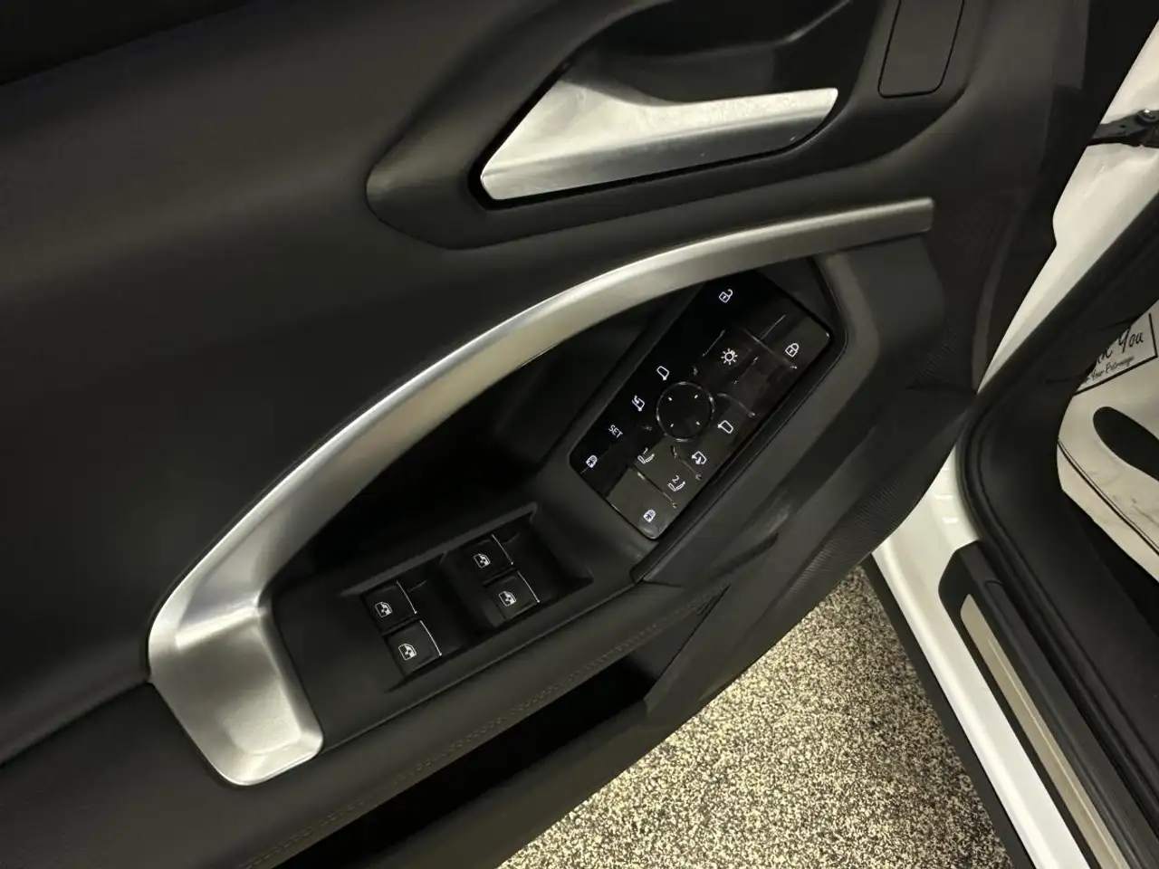 Audi Q5 - Image 26