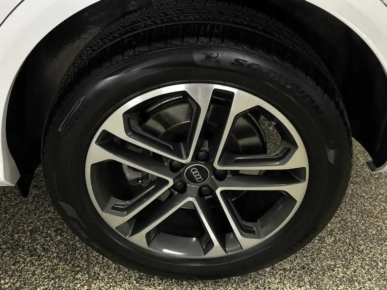 Audi Q5 - Image 28