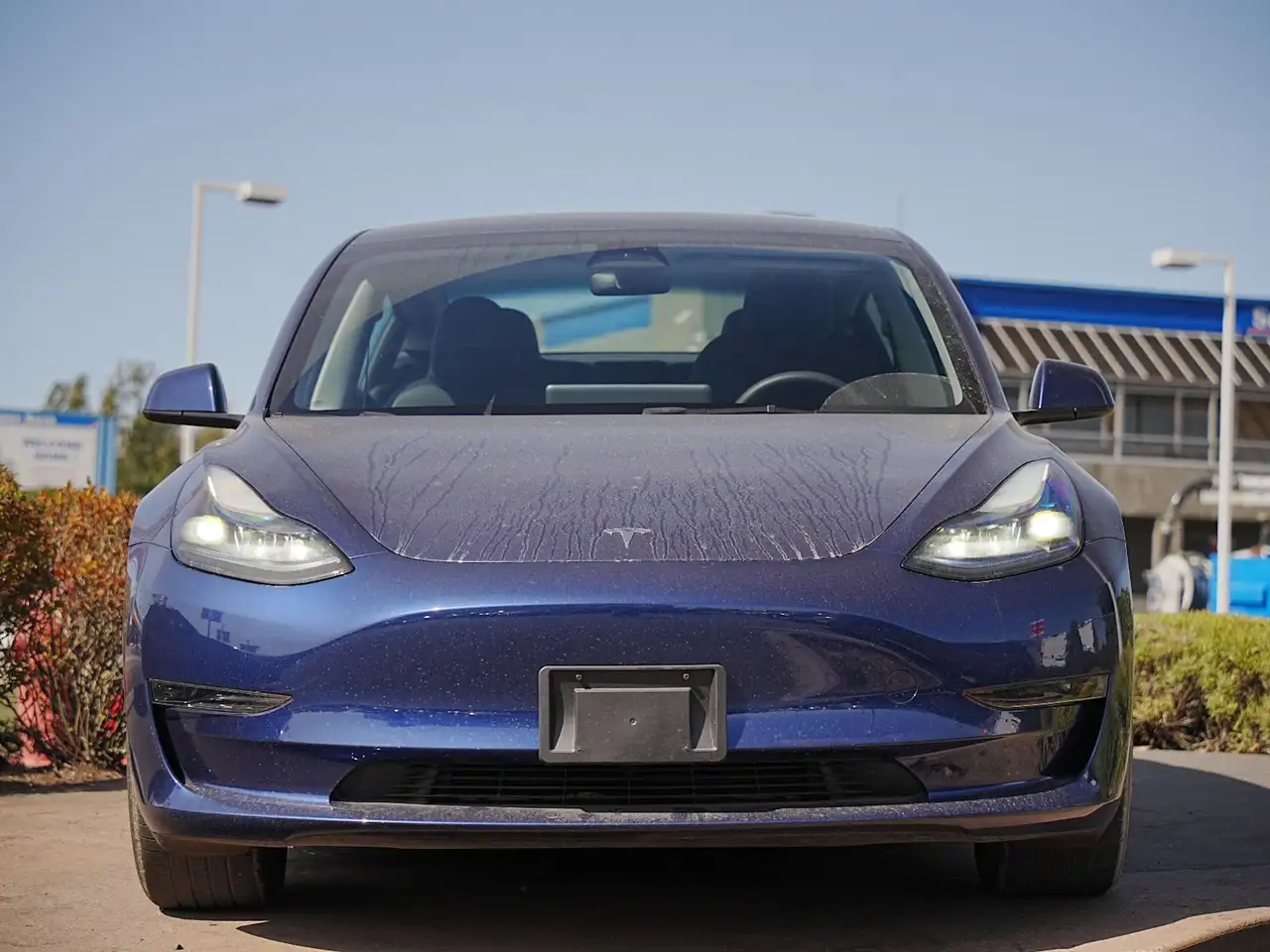 Tesla Model 3 - Image 2