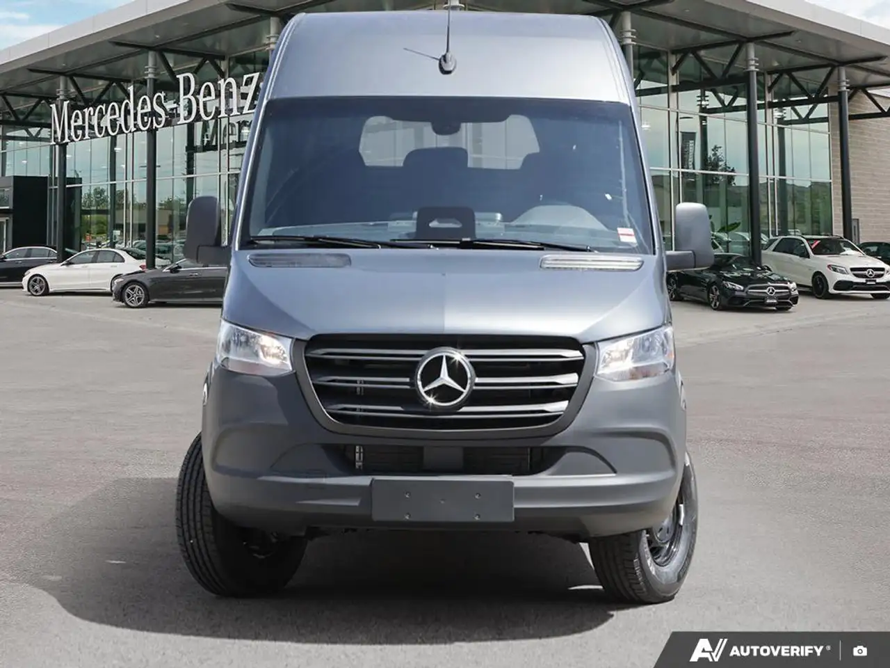 Mercedes-Benz Sprinter - Image 2