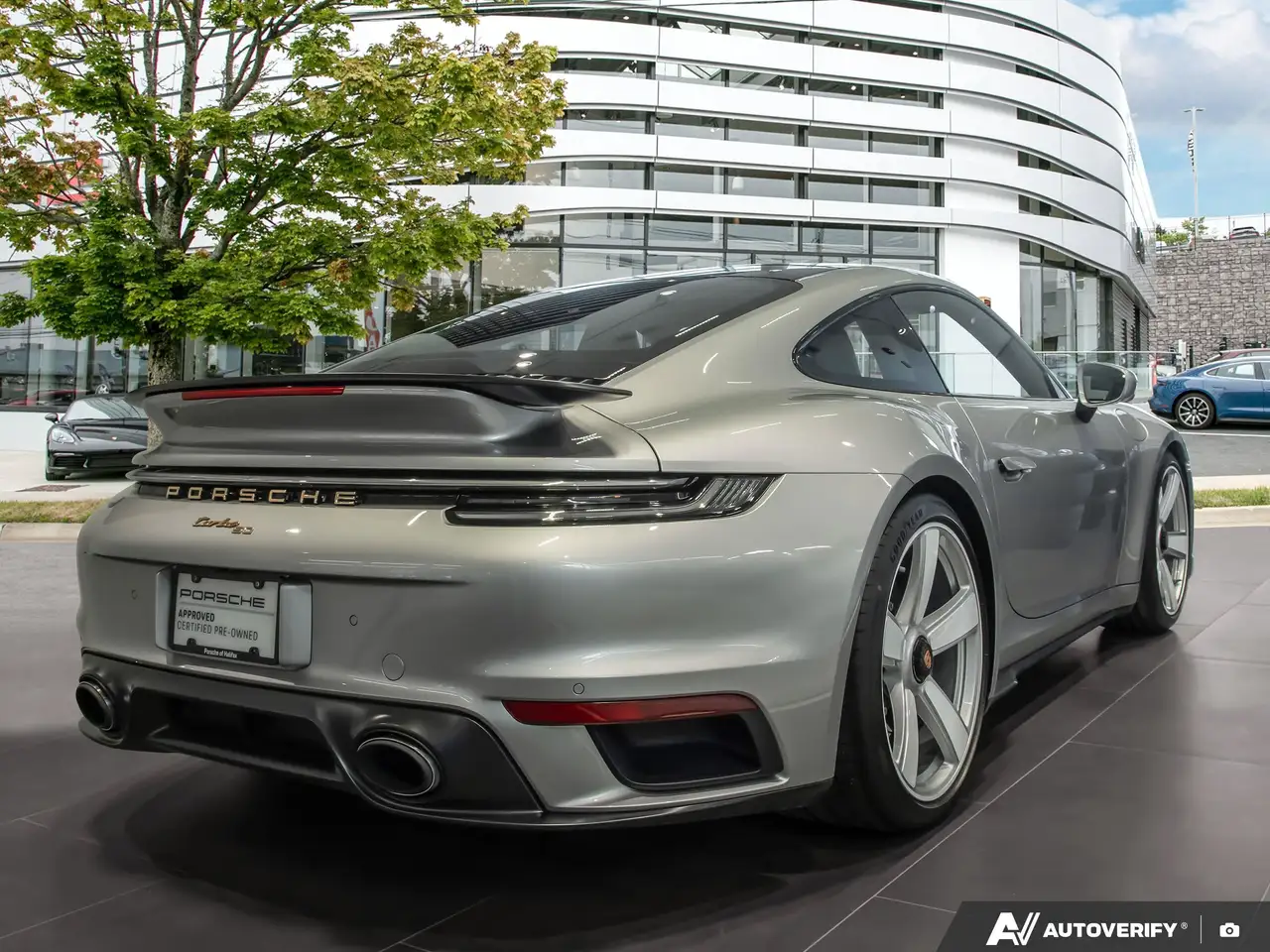 Porsche 911 - Image 3