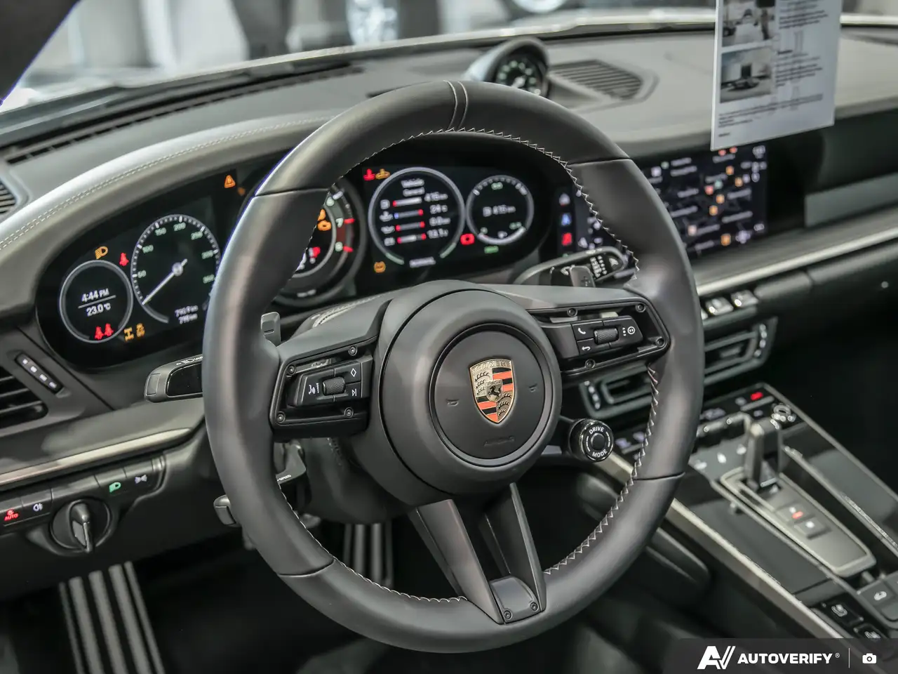 Porsche 911 - Image 13