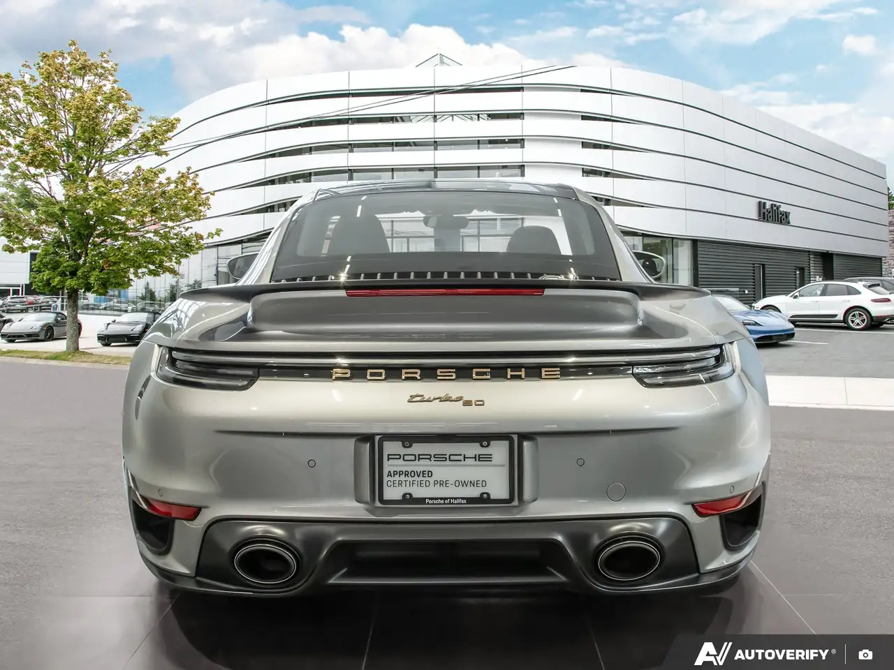 Porsche 911 - Image 2
