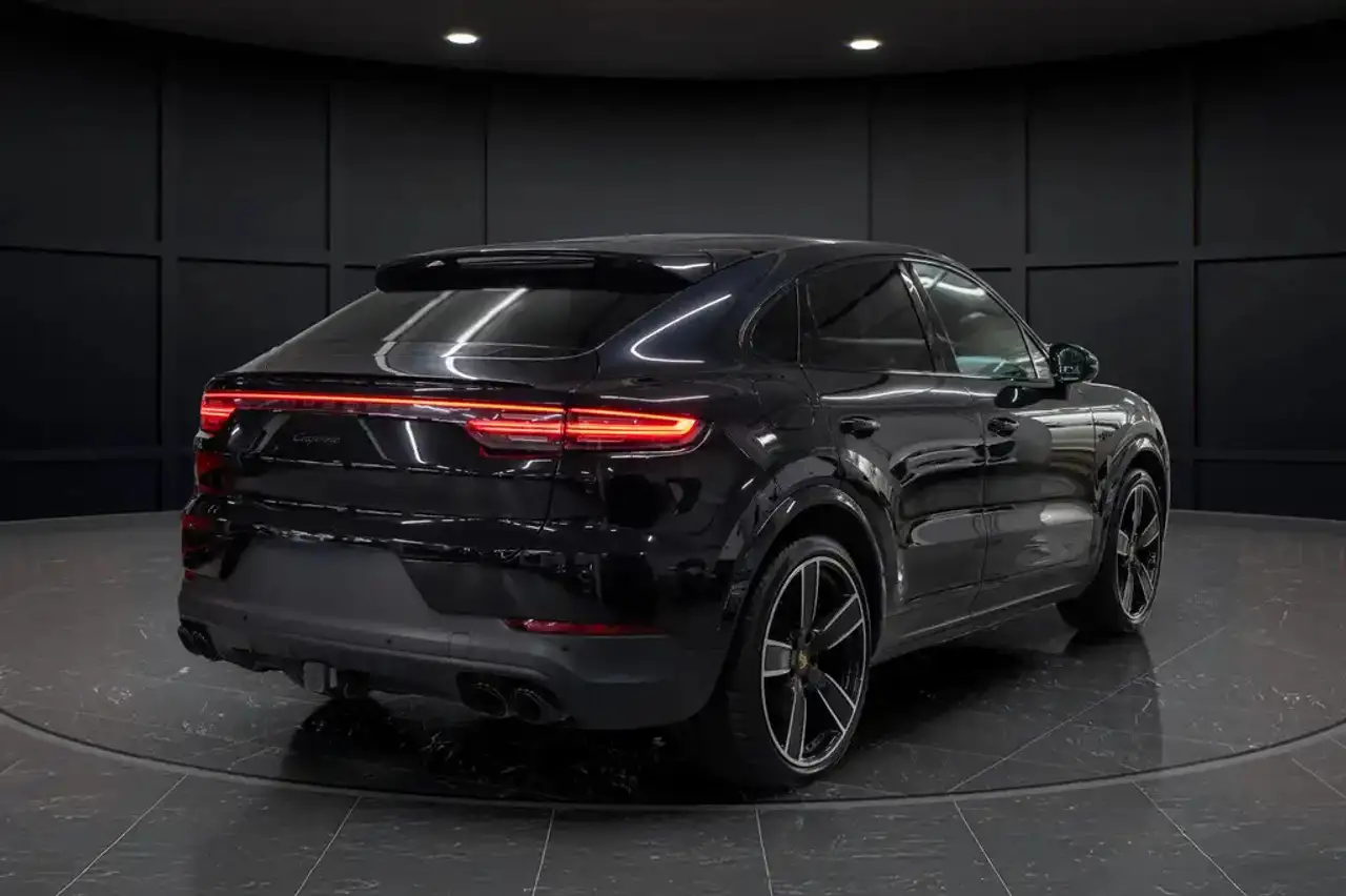 Porsche Cayenne - Image 10