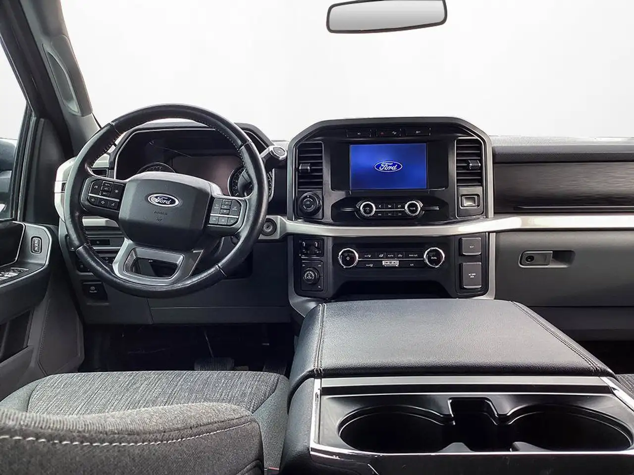 Ford F-150 - Image 27