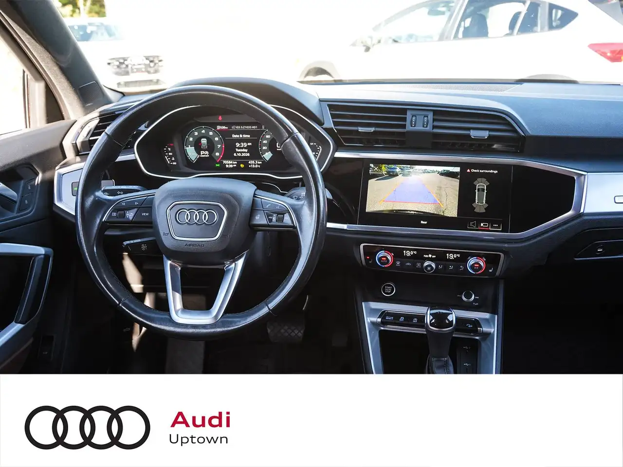 Audi Q3 - Image 18