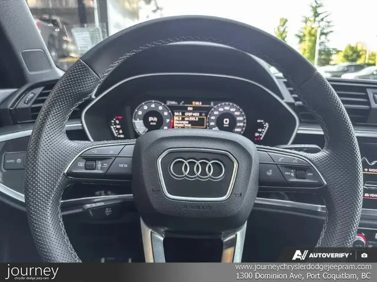 Audi Q3 - Image 14
