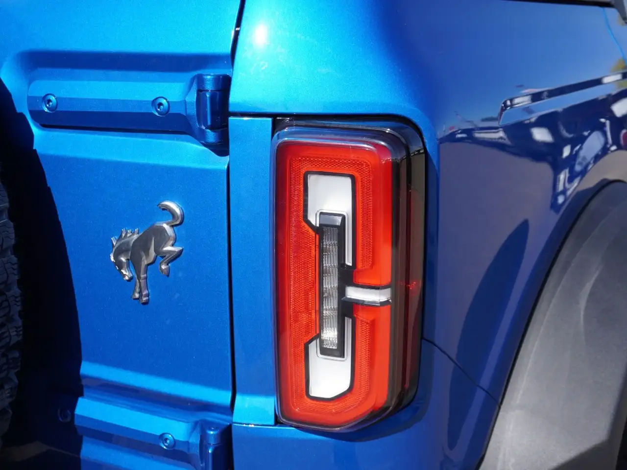 Ford Bronco - Image 13