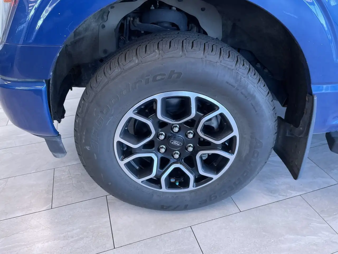 Ford F-150 - Image 8