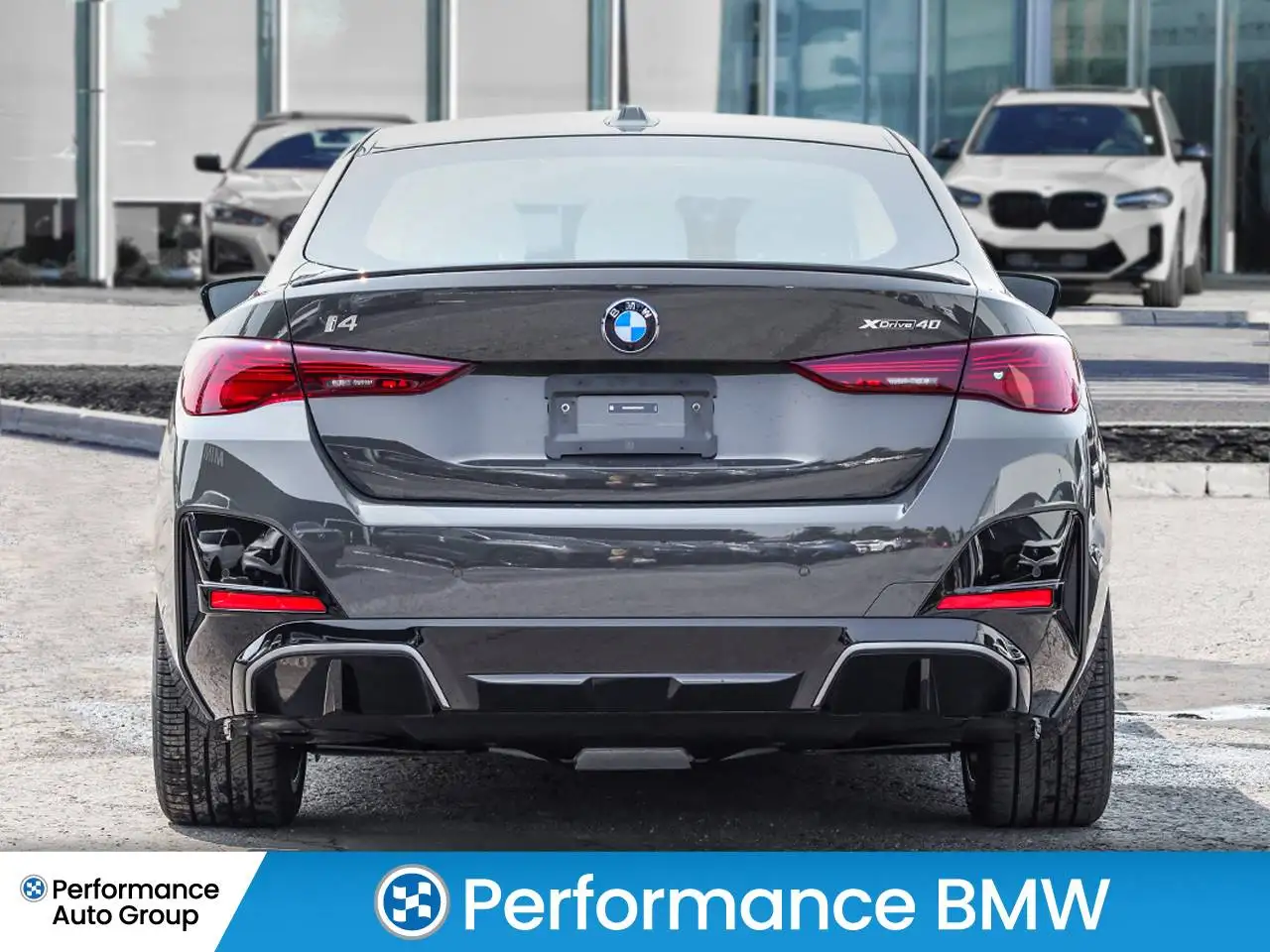 BMW i4 - Image 6