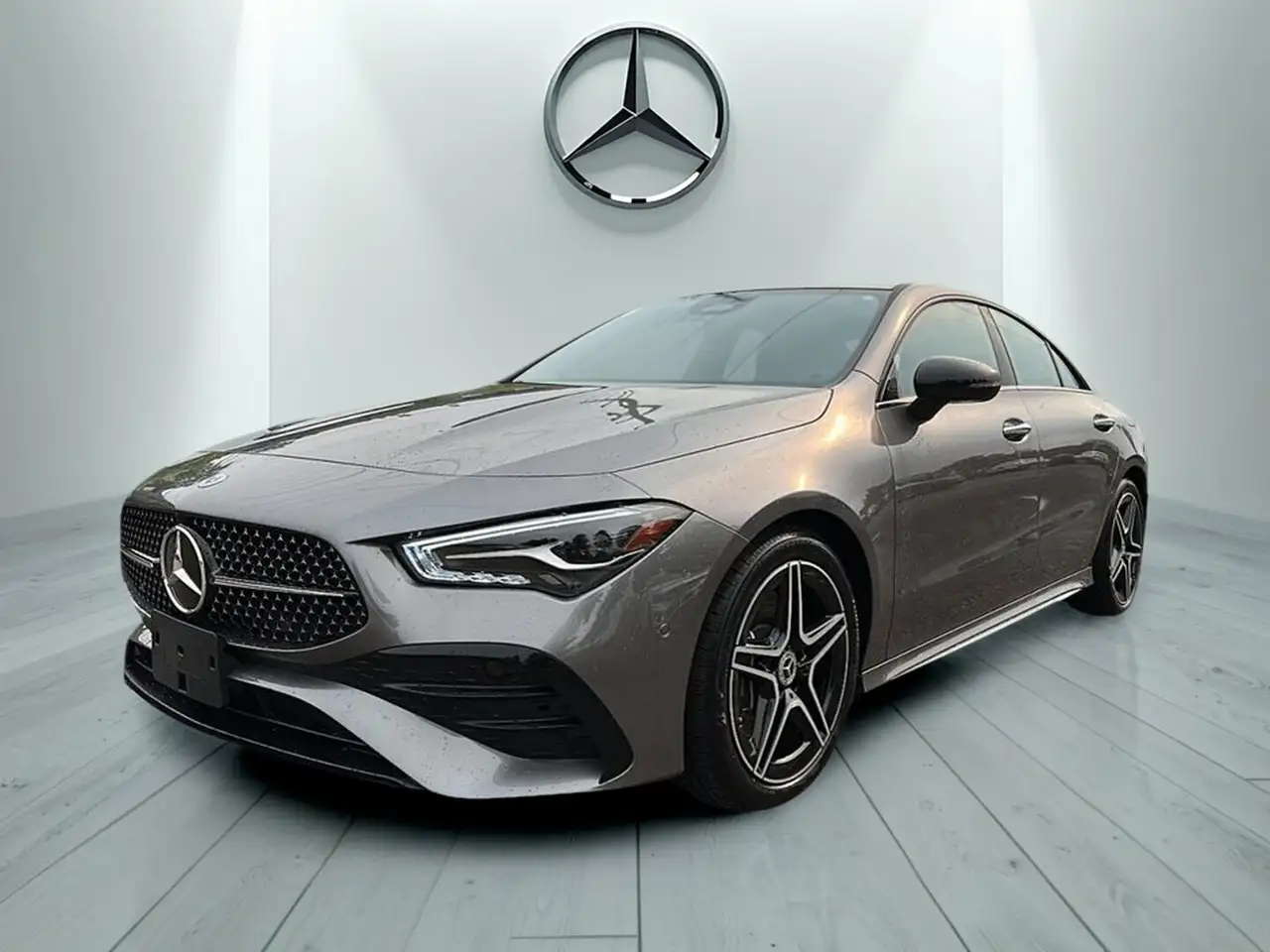 Mercedes-Benz CLA - Image 1