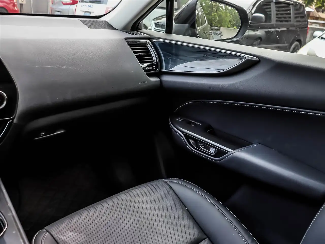 Lexus NX - Image 11
