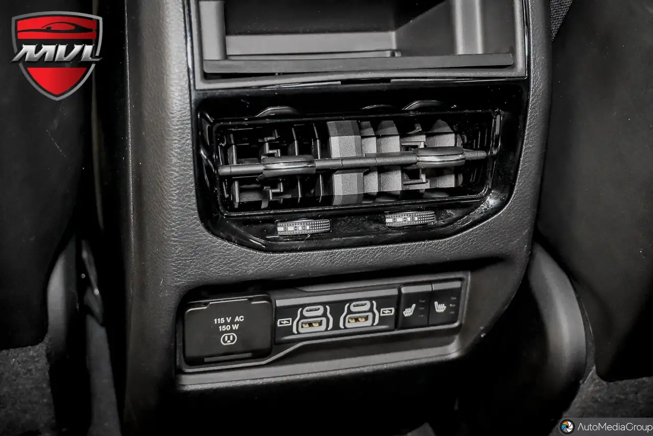 Jeep Grand Cherokee - Image 24