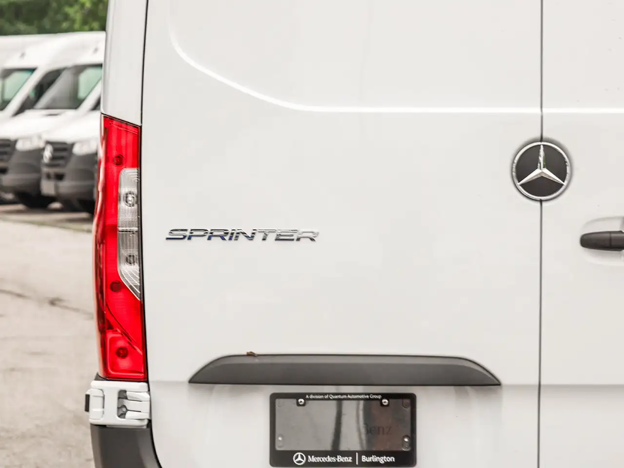 Mercedes-Benz Sprinter - Image 9