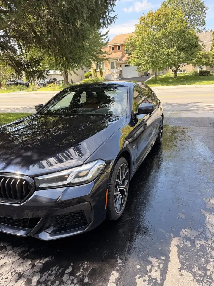 BMW 5 Series - Image 3