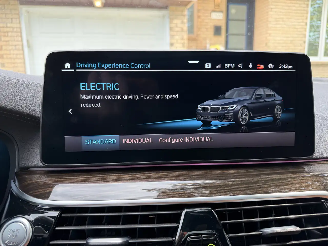 BMW 5 Series - Image 11