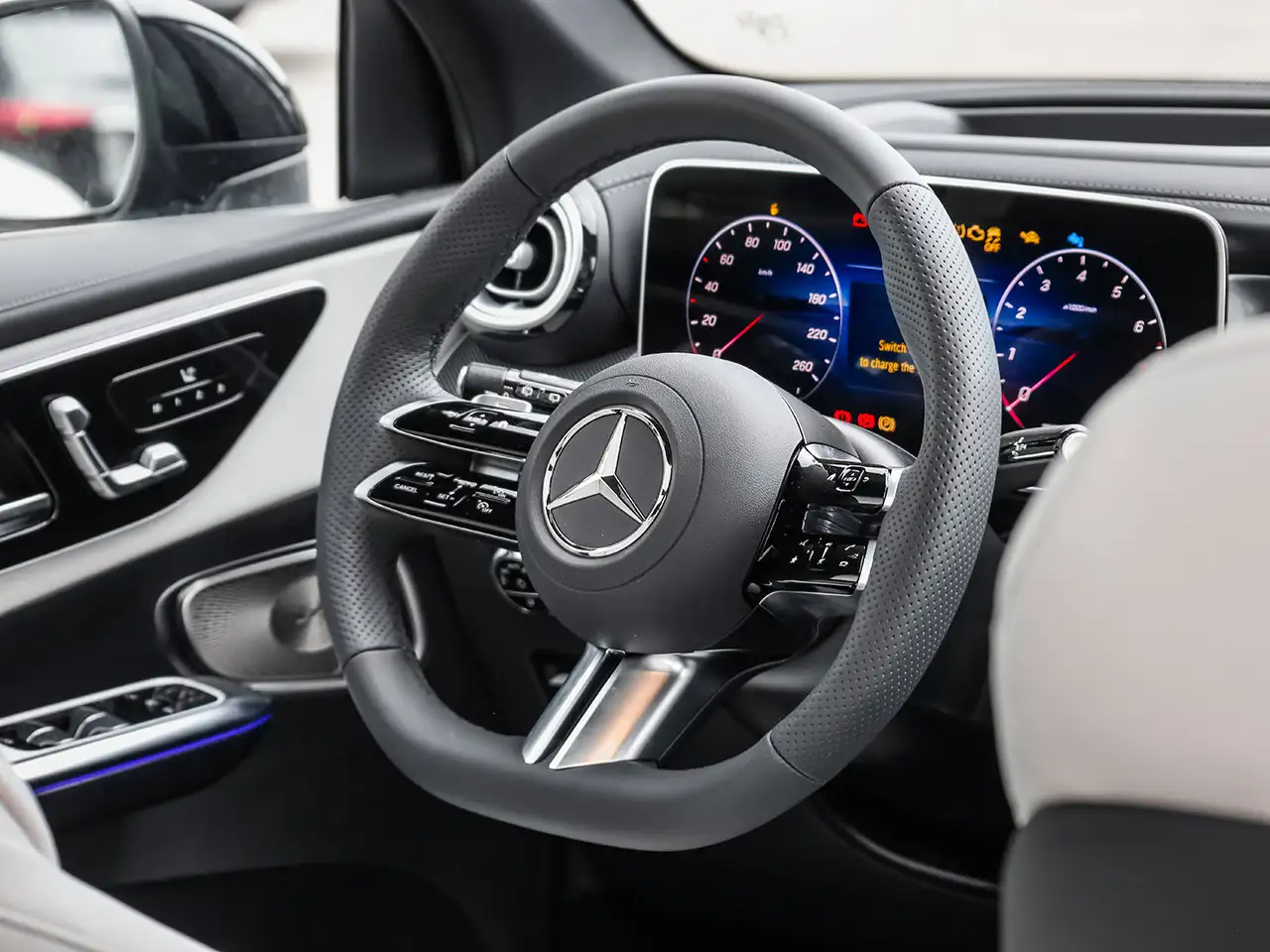 Mercedes-Benz GLC - Image 18