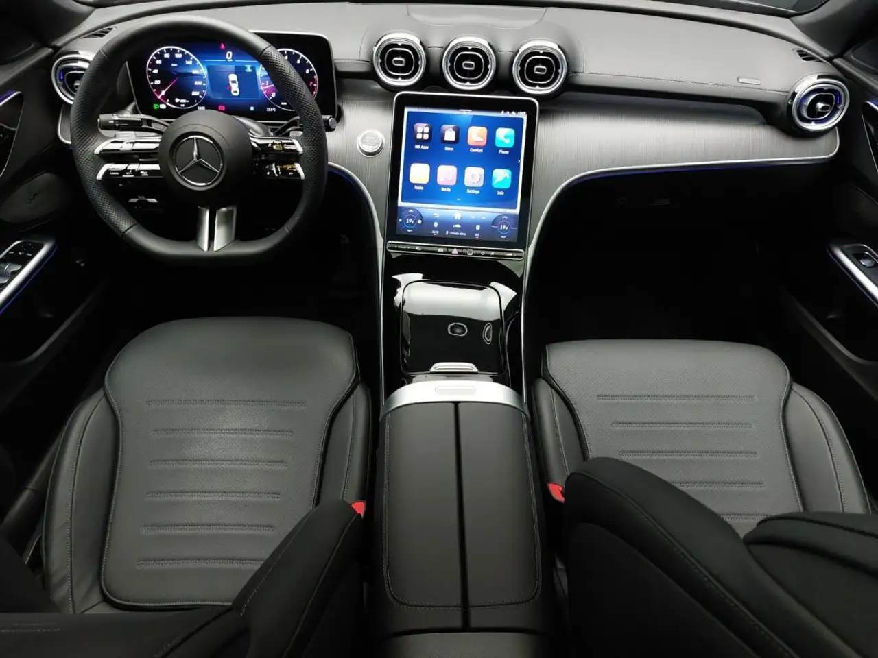 Mercedes-Benz C-Class - Image 15