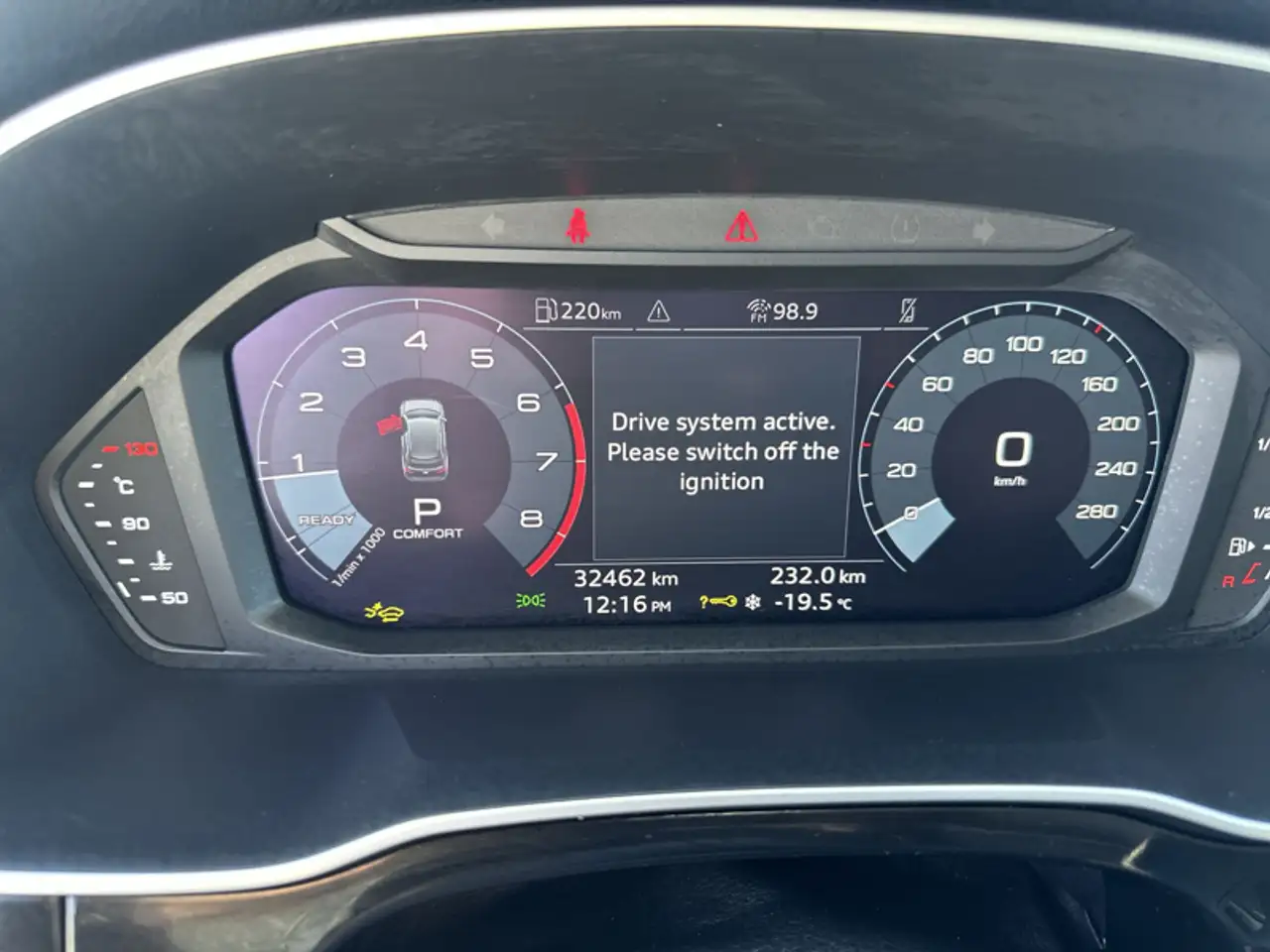 Audi Q3 - Image 21