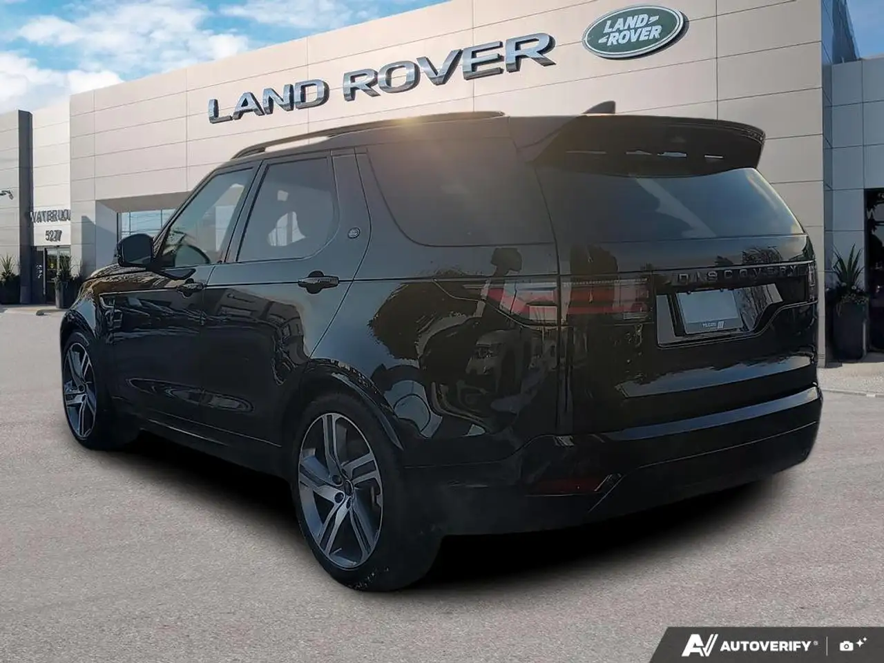 Land Rover Discovery - Image 4