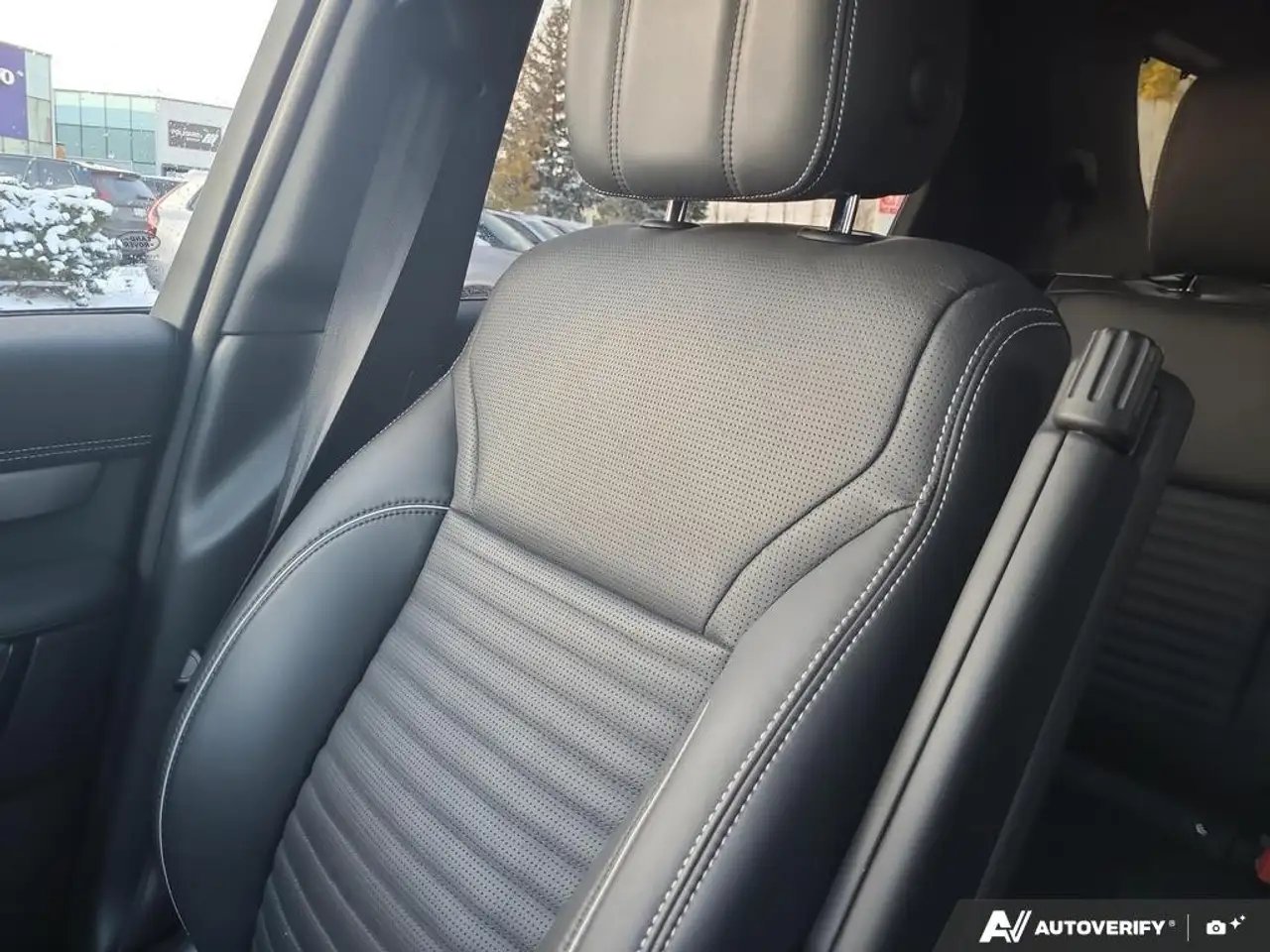 Land Rover Discovery - Image 18