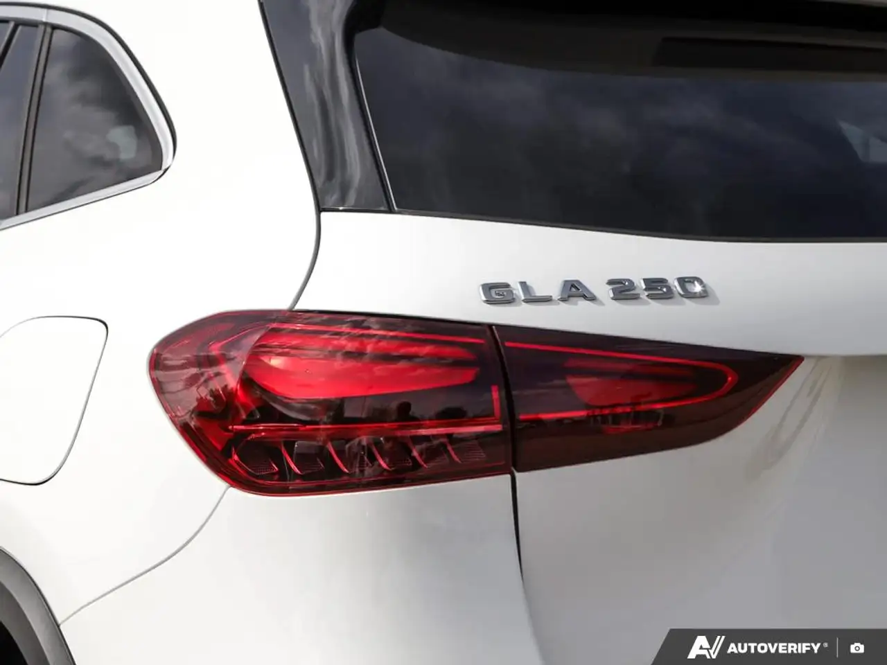 Mercedes-Benz GLA - Image 11