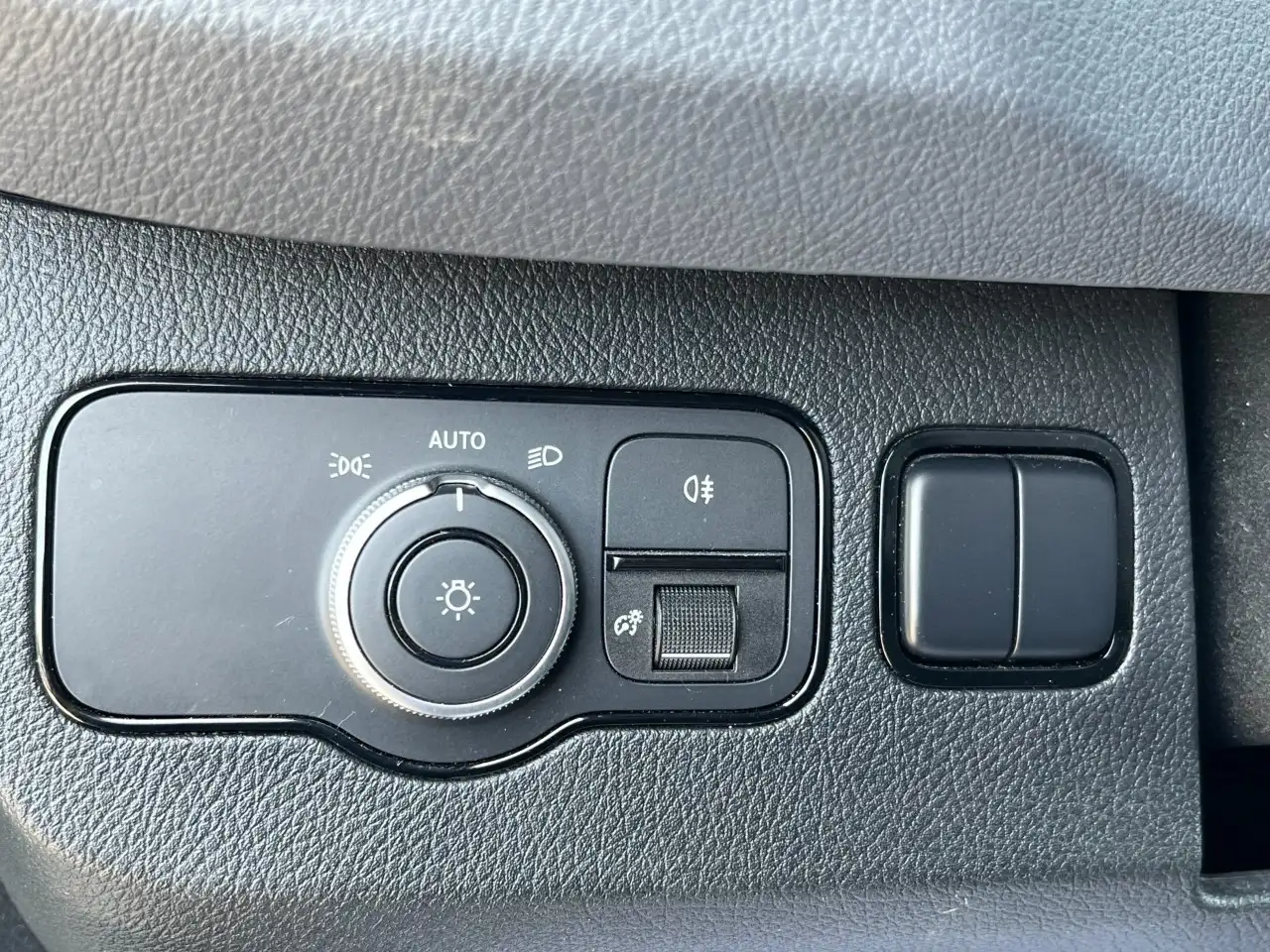 Mercedes-Benz Sprinter - Image 14