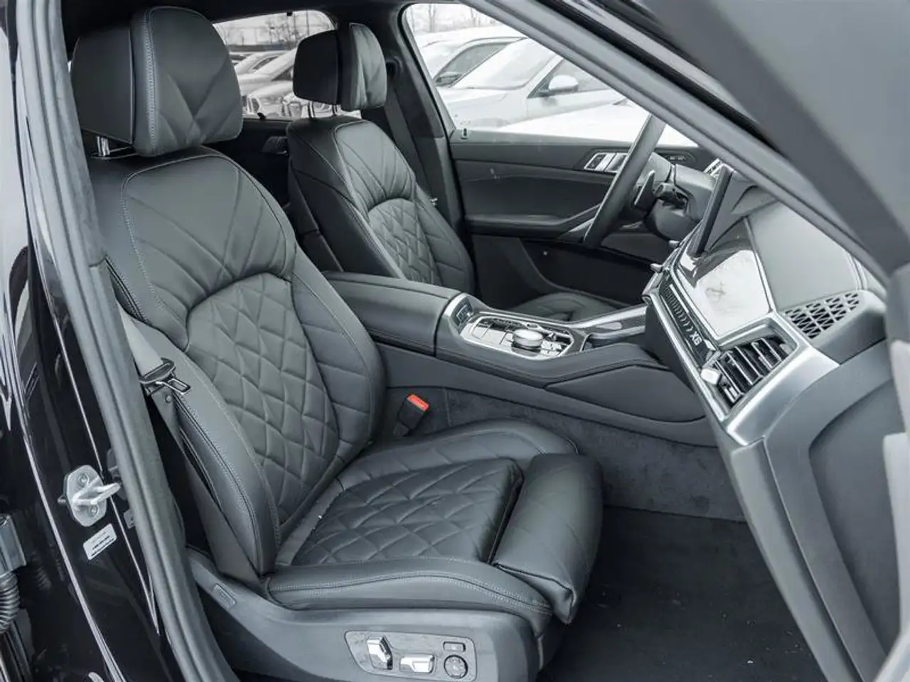 BMW X6 - Image 33