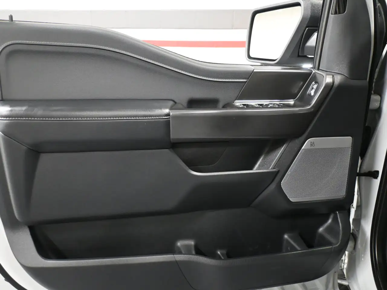 Ford F-150 - Image 11