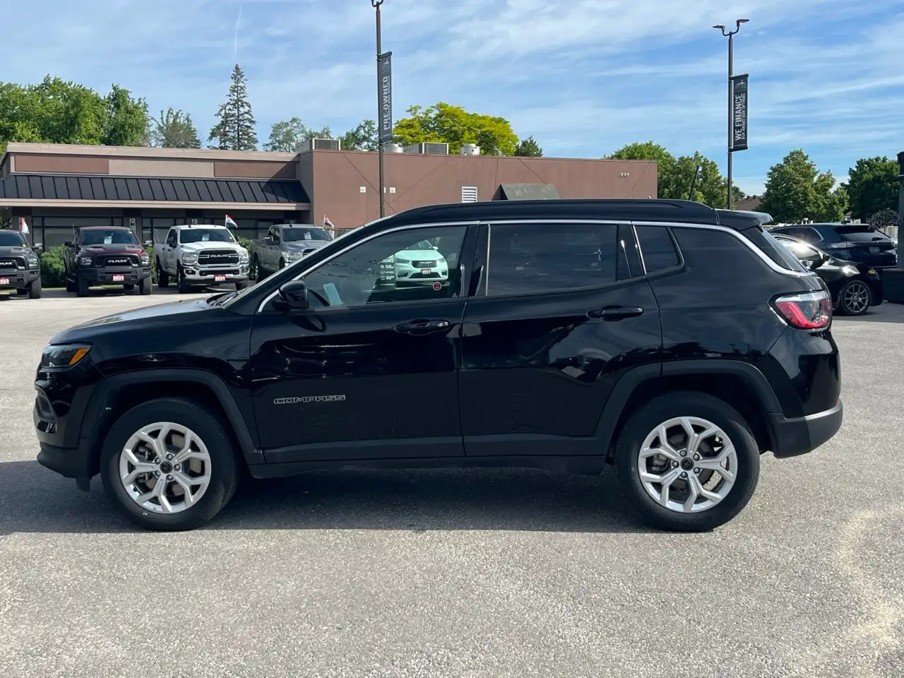 Jeep Compass - Image 2