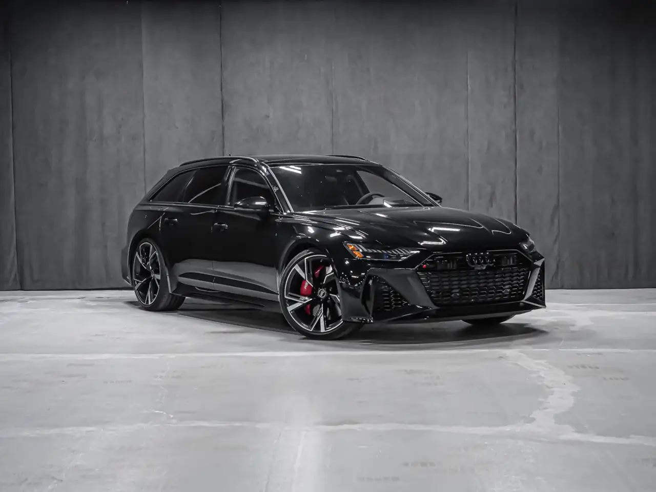 Audi RS6 - Image 2