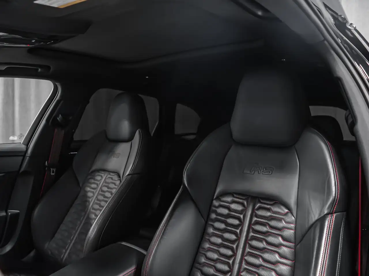 Audi RS6 - Image 30