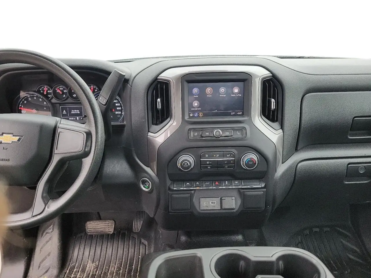 Chevrolet Silverado 1500 - Image 8