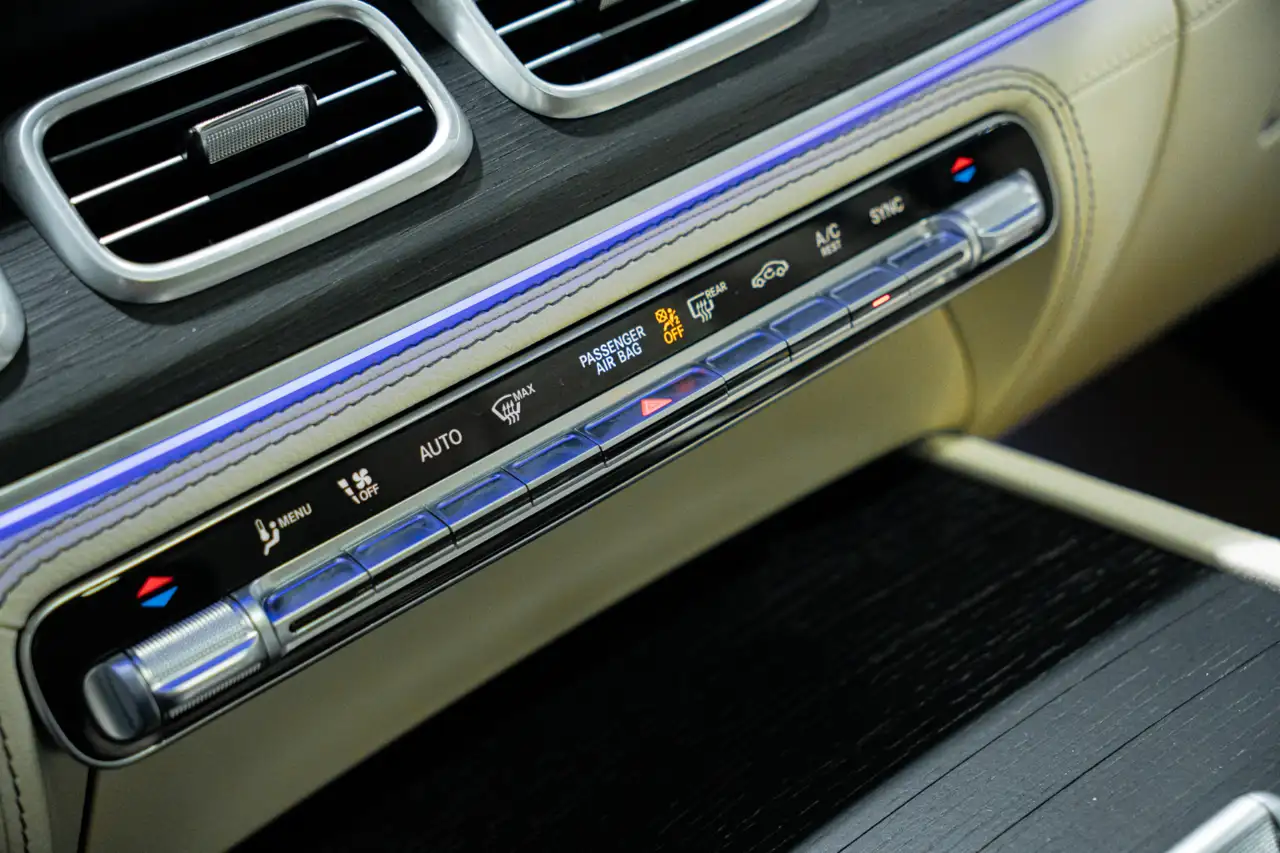 Mercedes-Benz GLE - Image 13