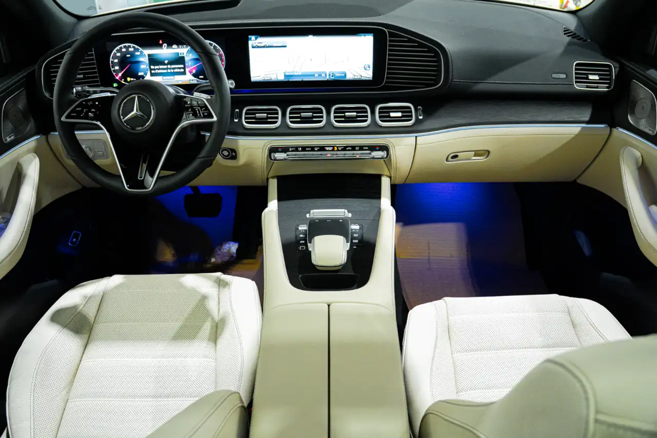 Mercedes-Benz GLE - Image 15