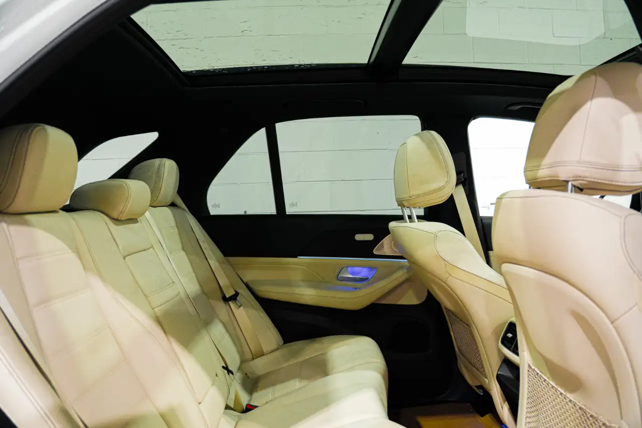 Mercedes-Benz GLE - Image 18