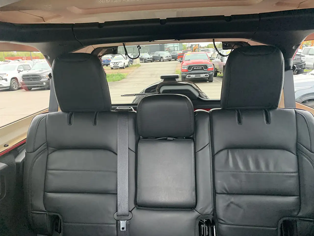 Jeep Wrangler - Image 21