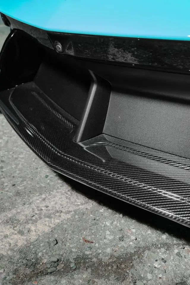 Lamborghini Revuelto - Image 3